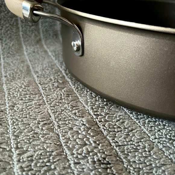 CIRCULON Premier Professional 5qt. Sauté Pan - Picture 7 of 9